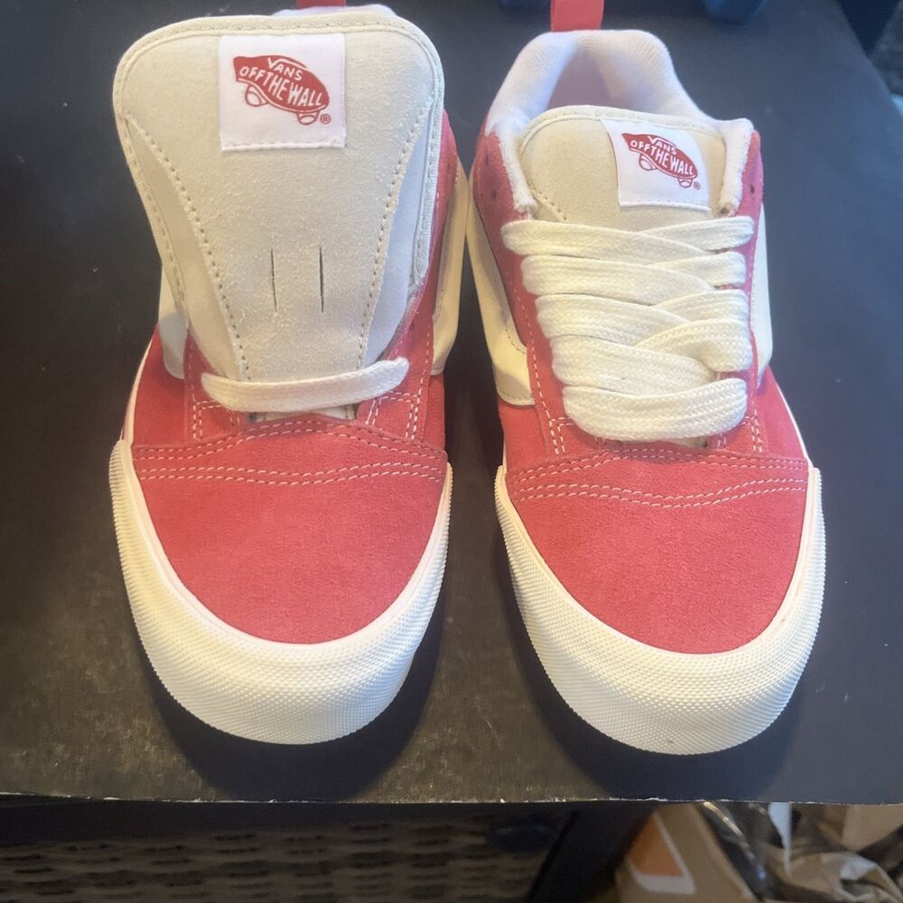 Size 7 - Vans Knu-Skool Retro Pink 8.5 Women’s